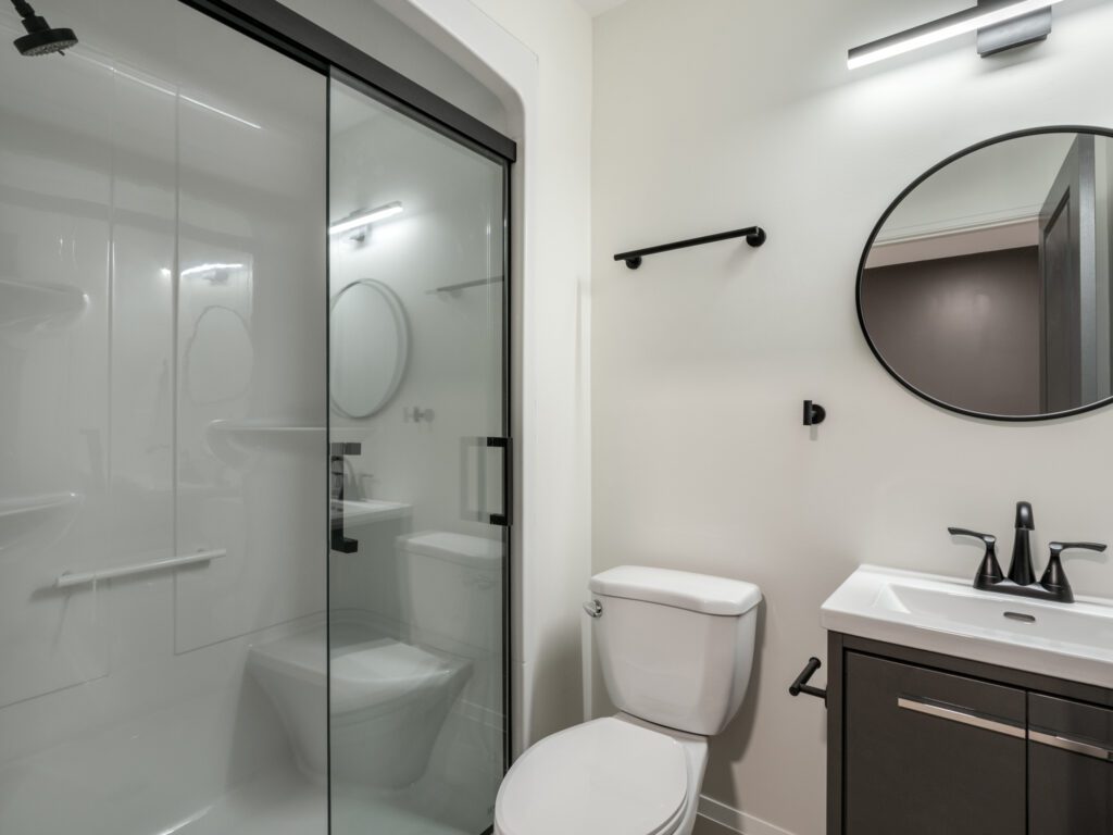 182 California Ave - Unit 1 - Student Rental Housing in Windsor (20)