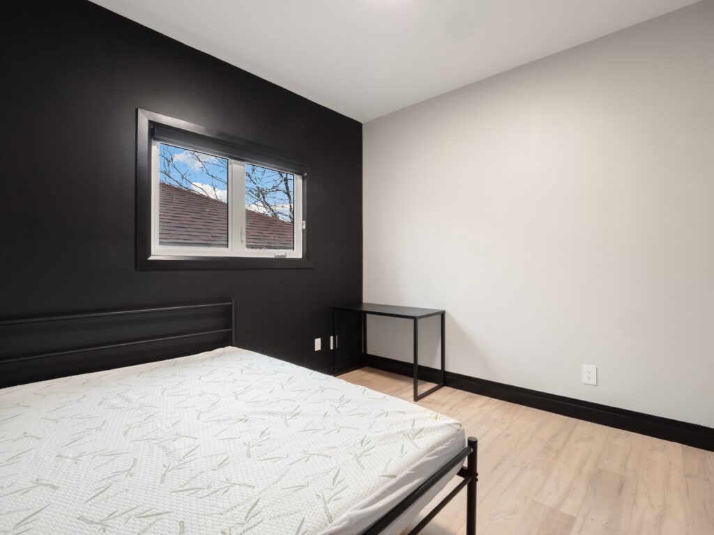 225 Randolph Place - Unit 1 - Windsor Luxury Student Rental Apartments (7)